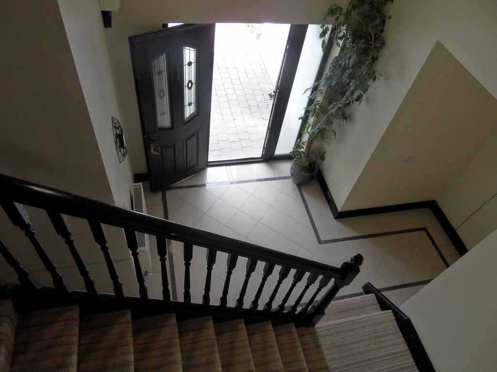 Ethan House Holiday Suites Killarney Bagian luar foto