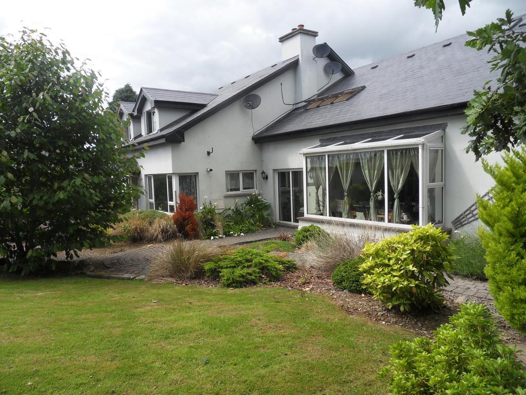Ethan House Holiday Suites Killarney Bagian luar foto