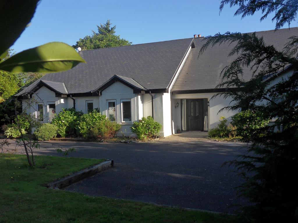 Ethan House Holiday Suites Killarney Bagian luar foto