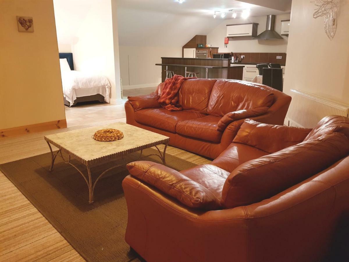 Ethan House Holiday Suites Killarney Bagian luar foto