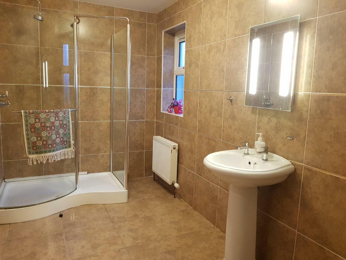 Ethan House Holiday Suites Killarney Bagian luar foto