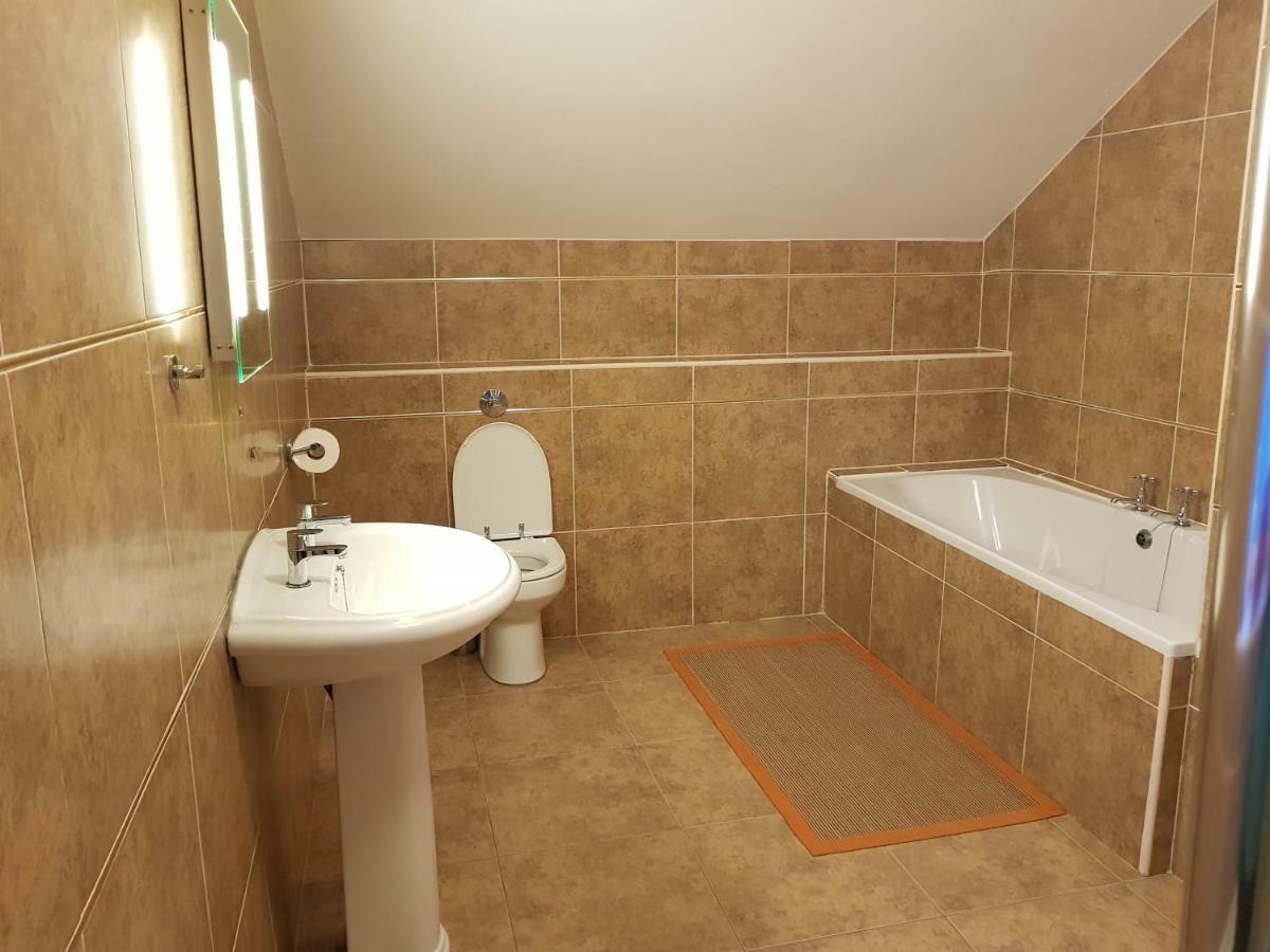 Ethan House Holiday Suites Killarney Bagian luar foto